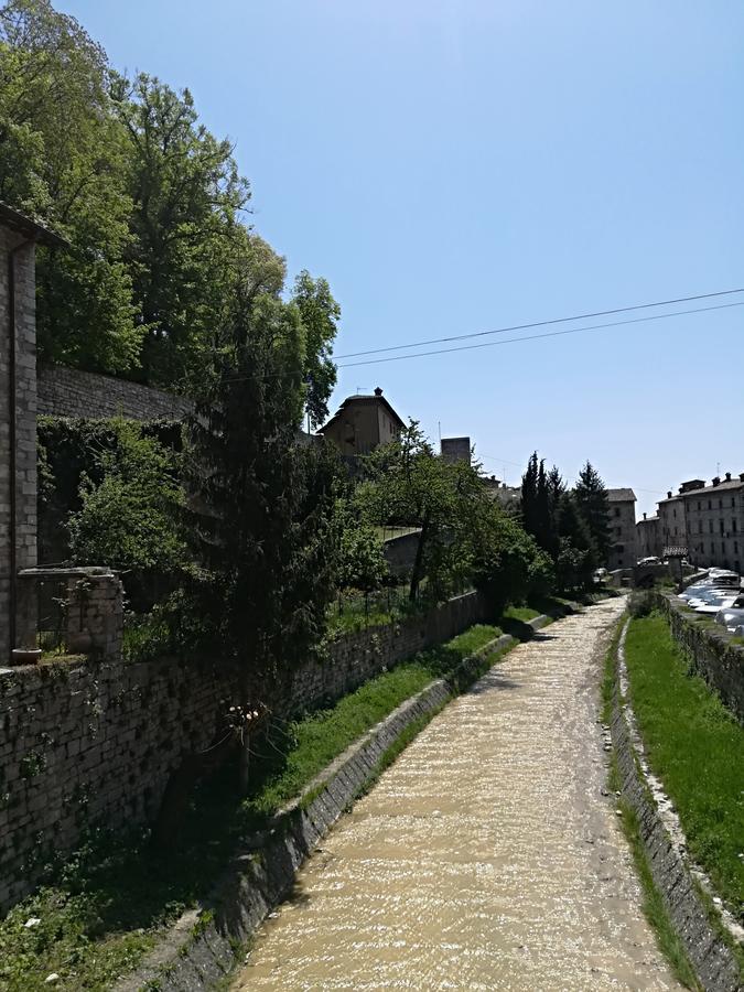 Civico 10 Hotel Gubbio Exterior photo